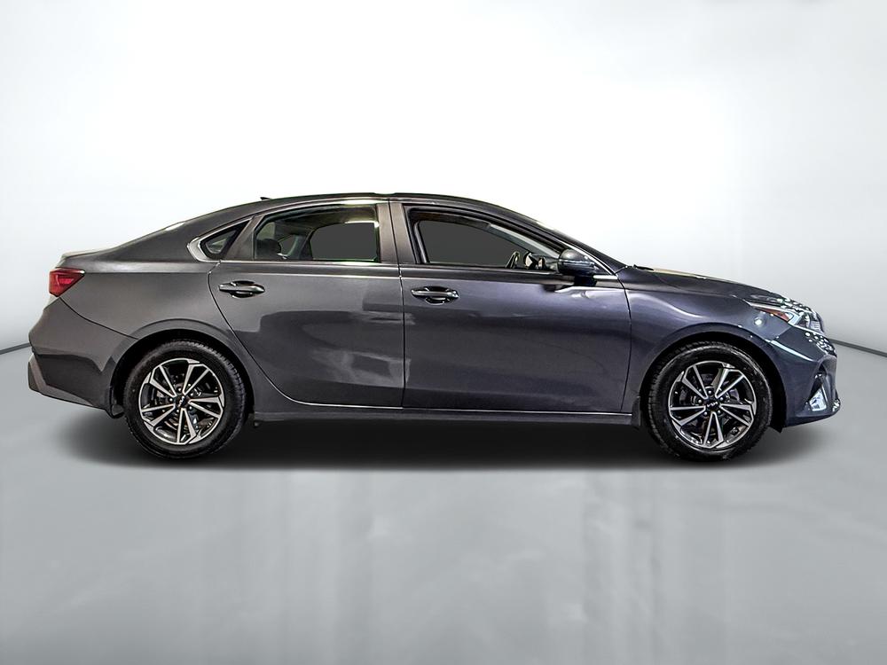 Kia Forte EX 2024 d&rsquo;occasion à vendre - 2