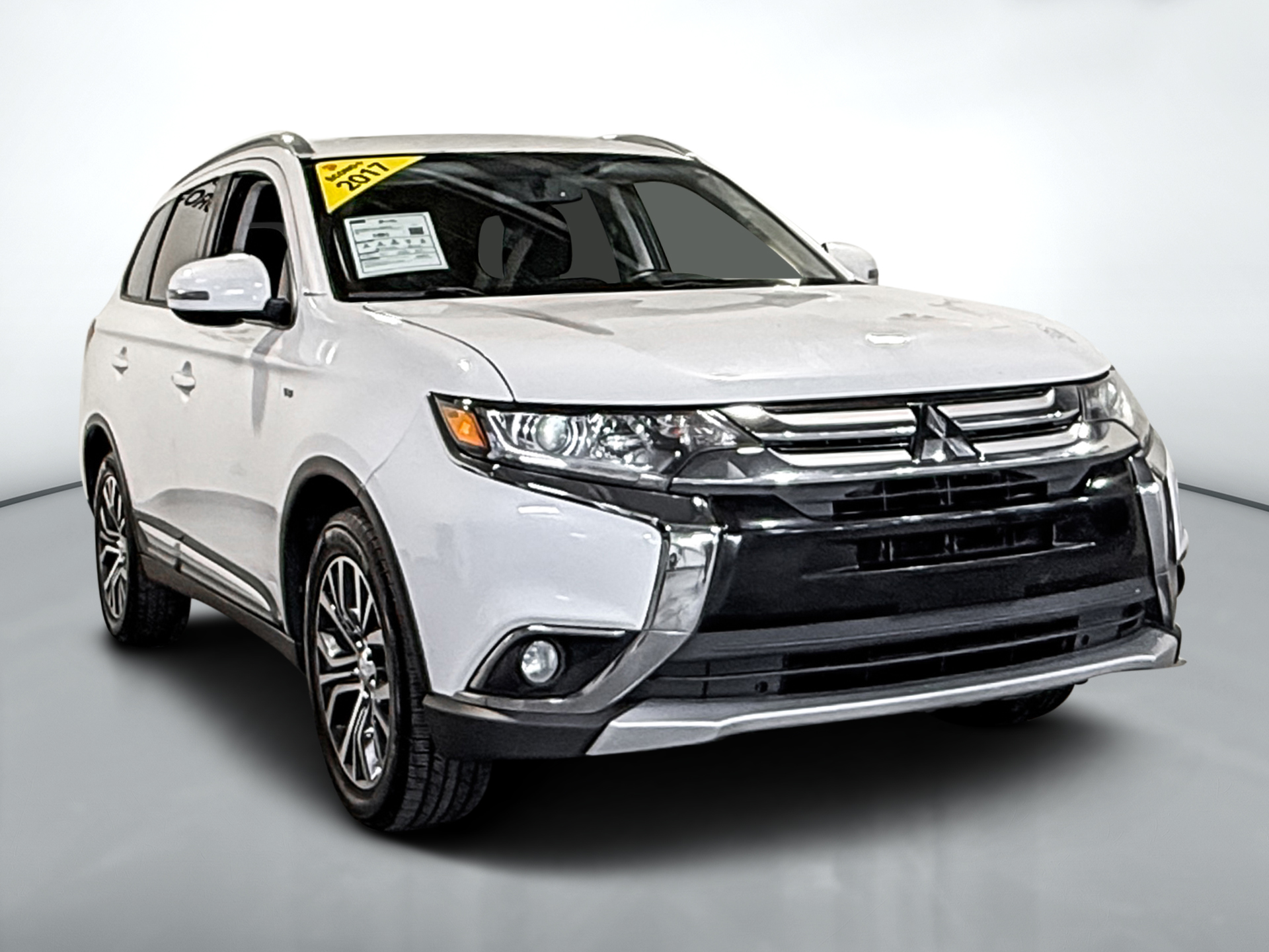 White 2017 Mitsubishi Outlander SUV / Crossover All-Wheel Drive Automatic