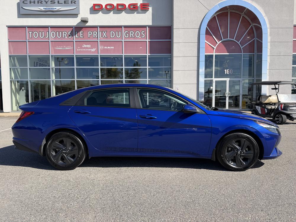 Hyundai Elantra Prefered 2023 à vendre à Trois-Rivières - 2