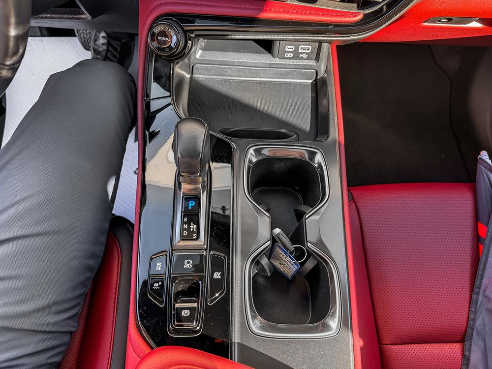 Lexus NX 2024 Gris usage à vendre Lexus NX 2024 Gris usage à vendre