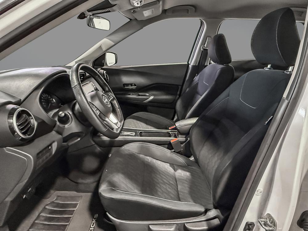Nissan Kicks Play SV 2025 à vendre à Shawinigan - 17