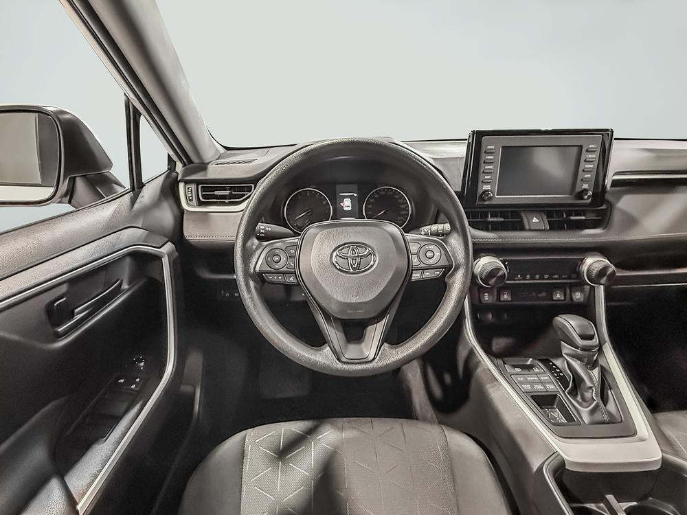 Toyota RAV4 LE AWD 2022 d&rsquo;occasion à vendre - 17
