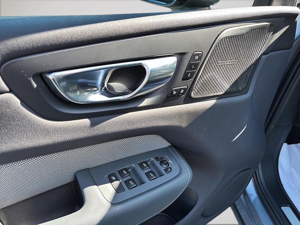 Volvo XC60 T6 R-DESIGN AWD // POLESTAR 2021 d&rsquo;occasion à vendre - 13