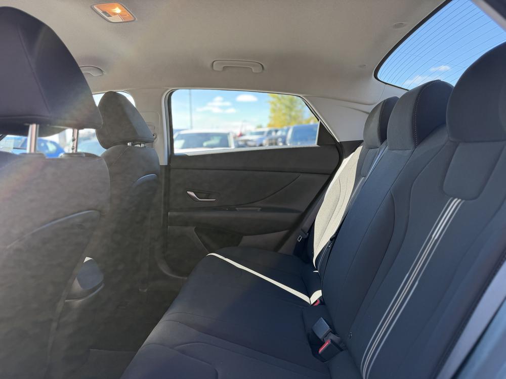 Hyundai Elantra Prefered 2023 à vendre à Trois-Rivières - 9