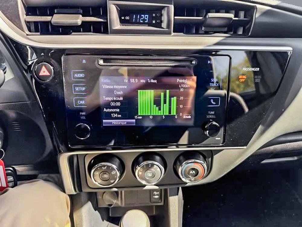 Toyota Corolla 2017 Noir usage à vendre Toyota Corolla 2017 Noir usage à vendre
