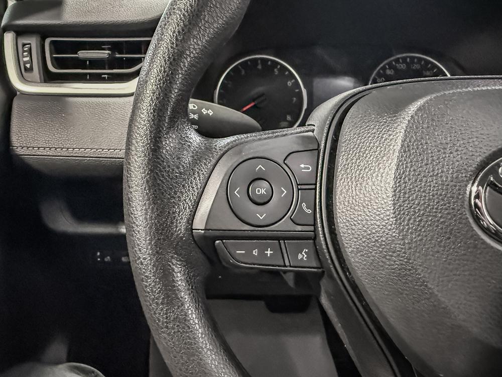 Toyota RAV4 LE AWD 2022 d&rsquo;occasion à vendre - 18