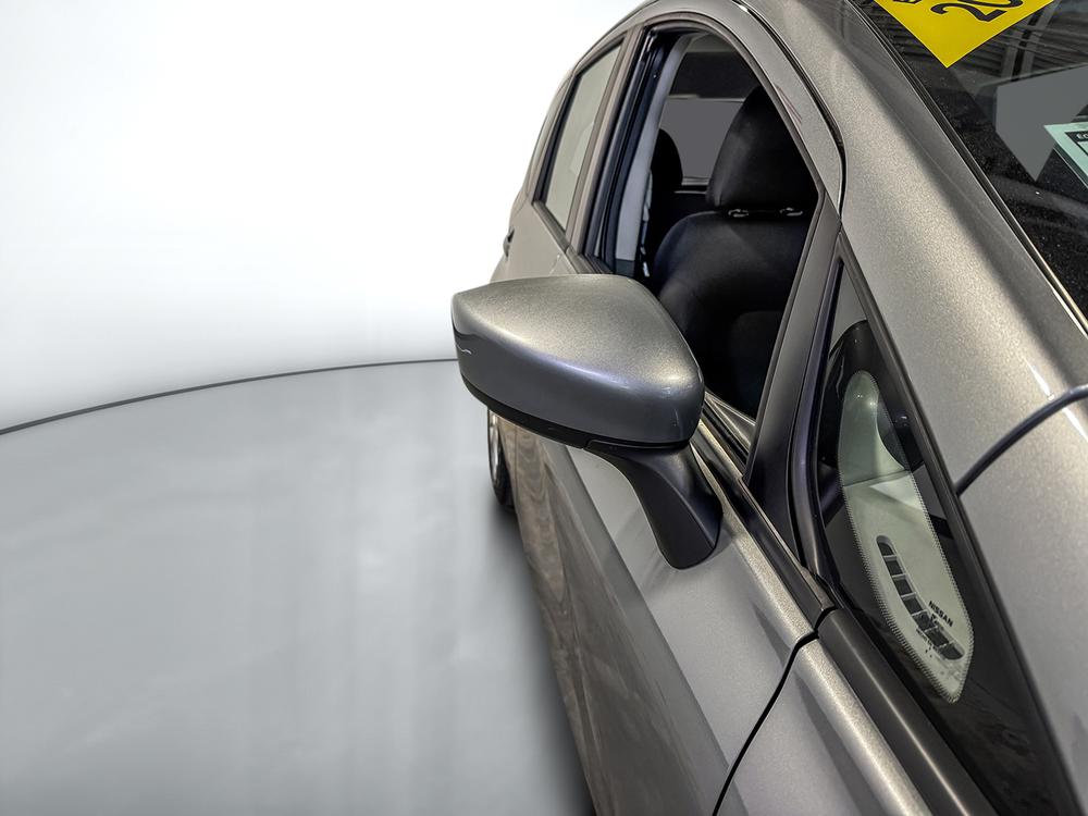 Nissan Versa Note S 2015 à vendre à Shawinigan - 11