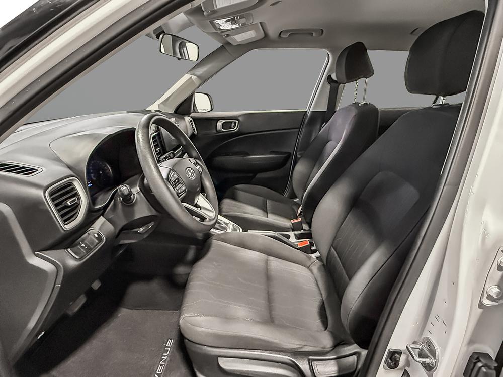 Hyundai Venue essential 2022 à vendre à Donnacona - 16