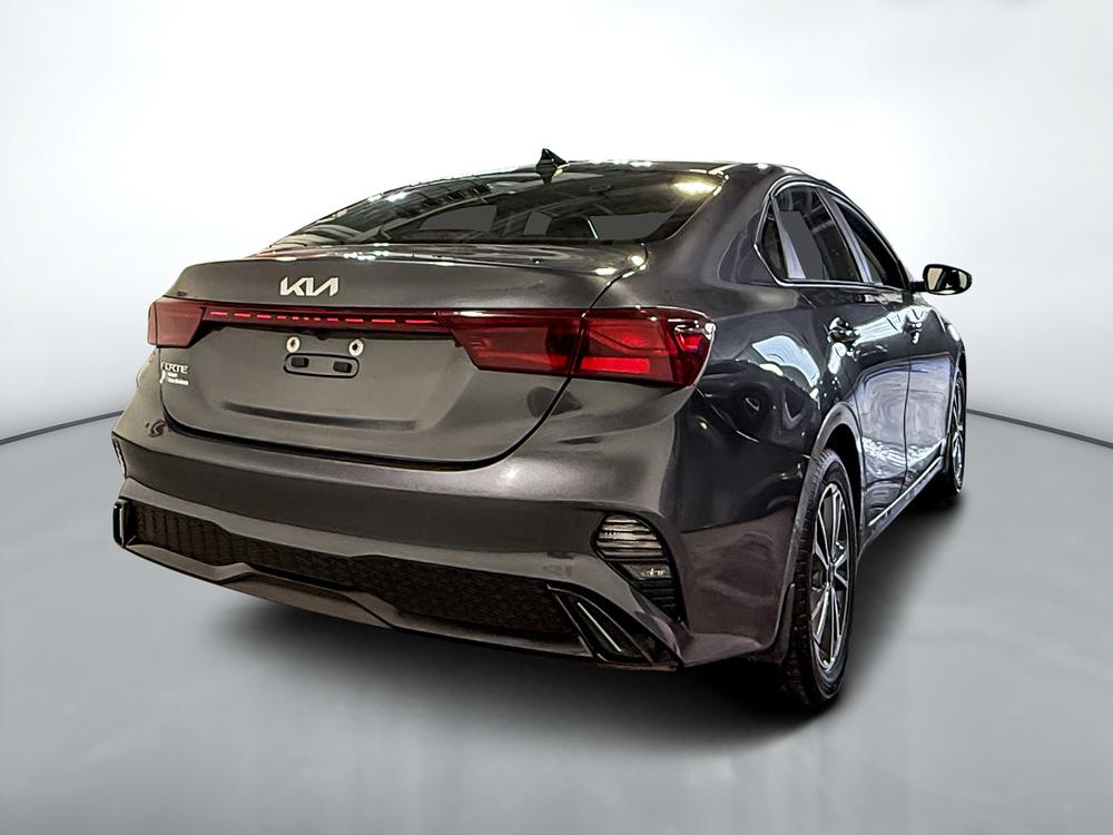Kia Forte EX 2024 d&rsquo;occasion à vendre - 3