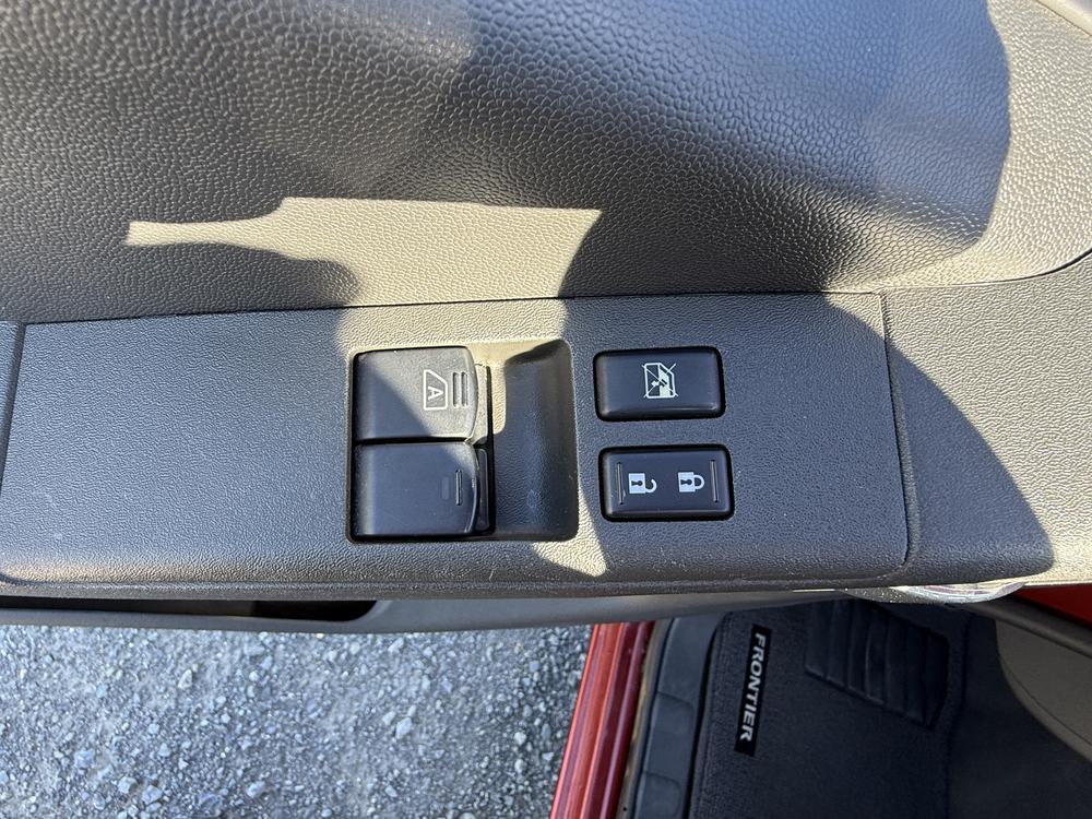 Nissan Frontier SV 2019 d&rsquo;occasion à vendre - 13
