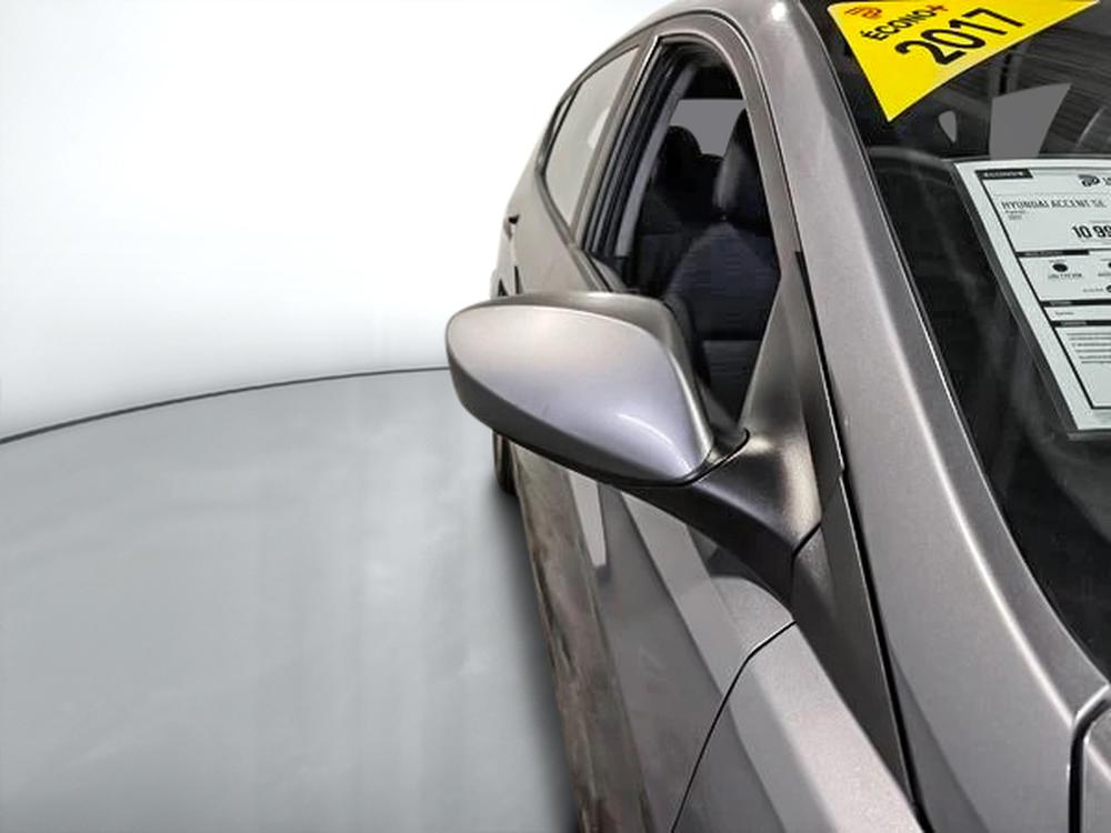 Hyundai Accent SE 2017 à vendre à Trois-Rivières - 11