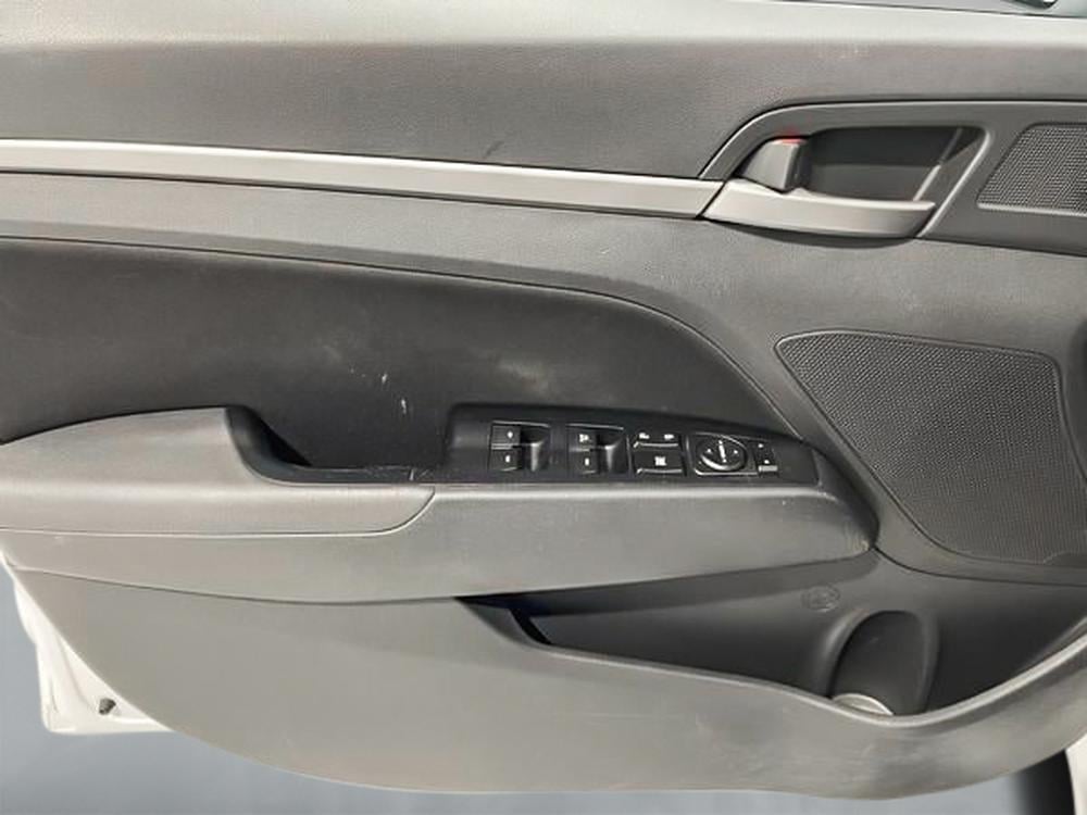 Hyundai Elantra GL 2018 d&rsquo;occasion à vendre - 12