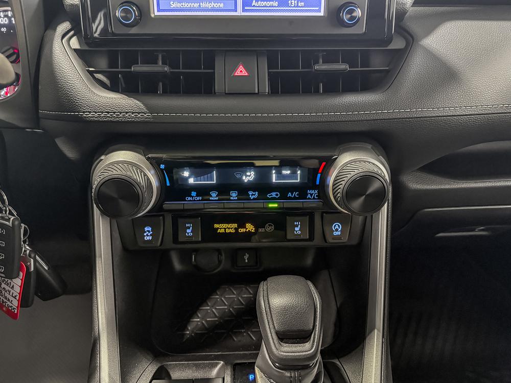 Toyota RAV4 LE AWD 2022 d&rsquo;occasion à vendre - 27