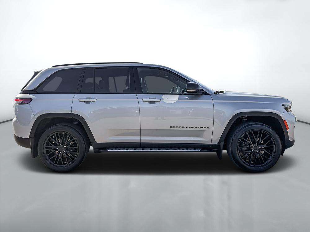 Jeep Grand Cherokee Altitude 2023 à vendre à Donnacona - 2
