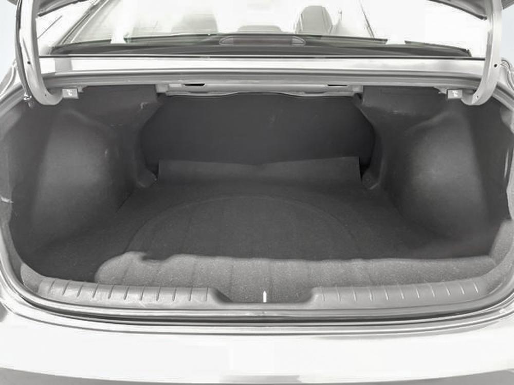 Hyundai Elantra Essential 2023 à vendre à Trois-Rivières - 28