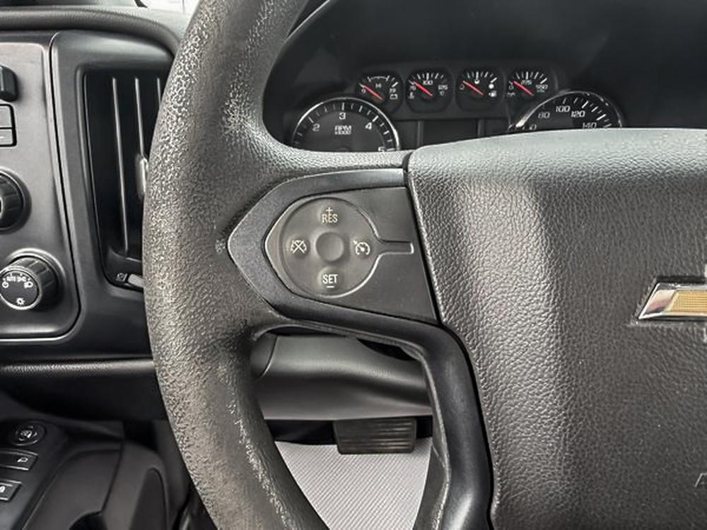 Chevrolet Silverado 1500 CUSTOM 2018 d&rsquo;occasion à vendre - 19
