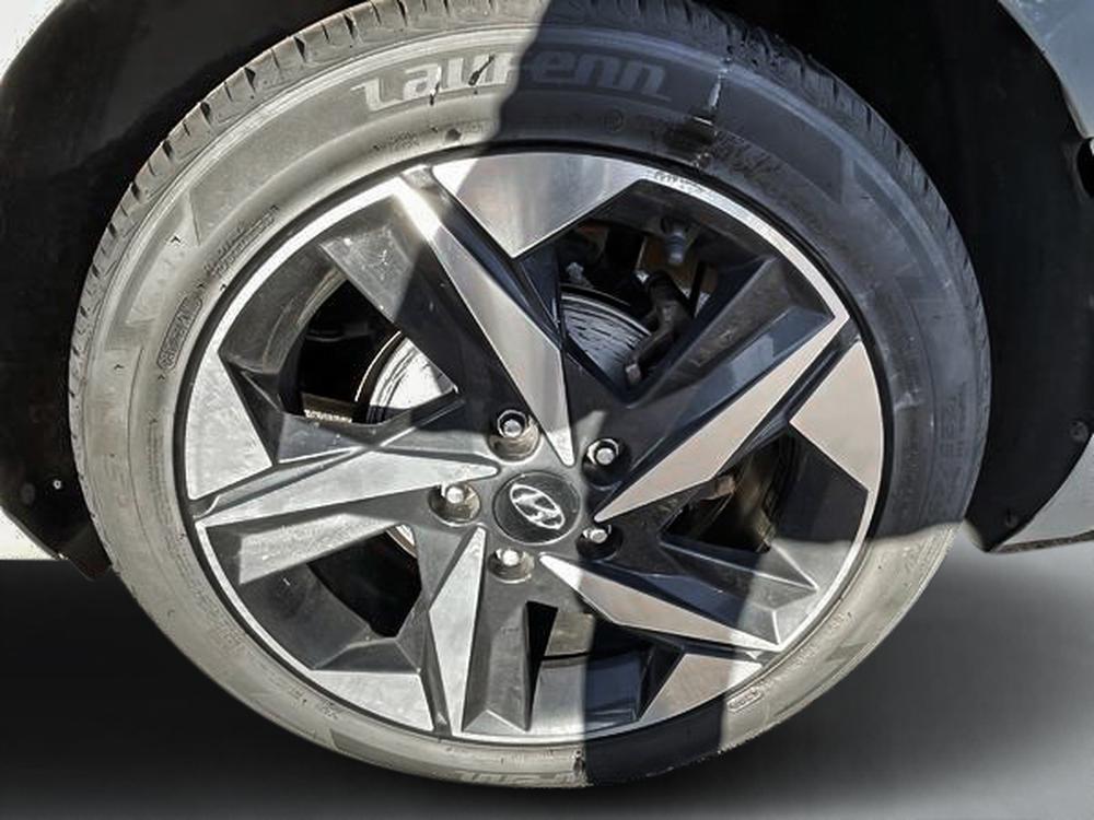 Hyundai Elantra LUXURY 2023 d&rsquo;occasion à vendre - 9
