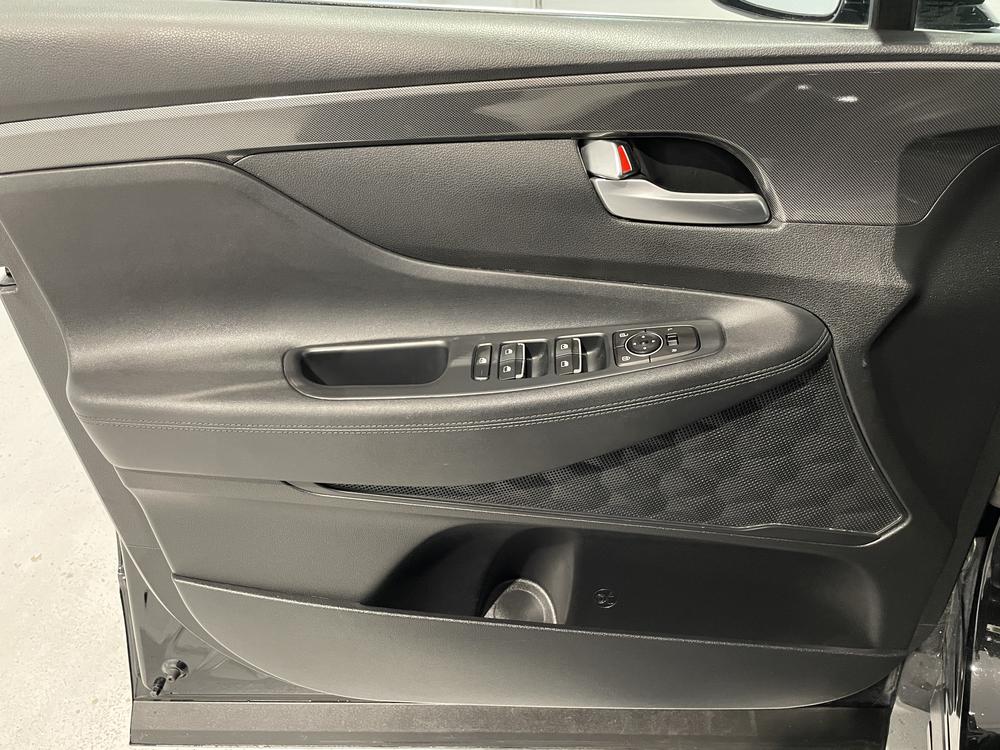 Hyundai Santa Fe Essential 2021 d&rsquo;occasion à vendre - 12