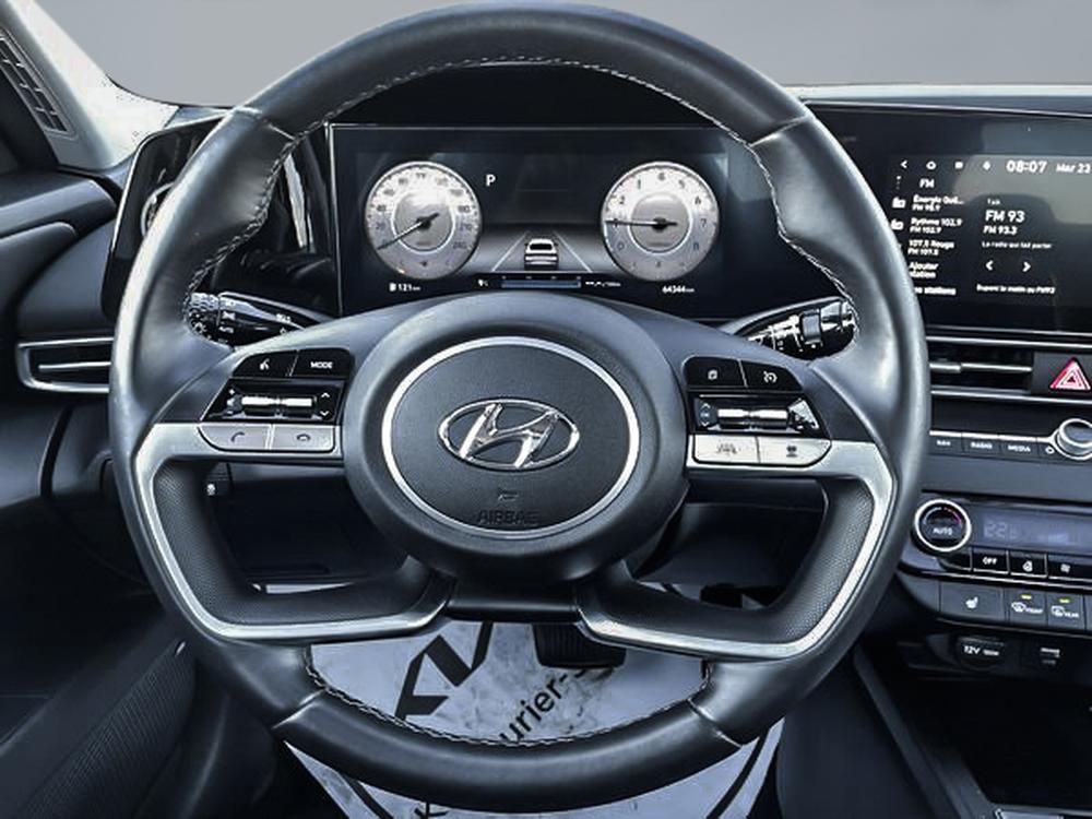 Hyundai Elantra LUXURY 2023 d&rsquo;occasion à vendre - 19