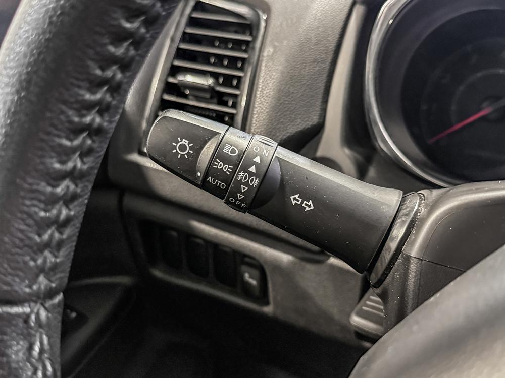Mitsubishi RVR 2023 Argent usage à vendre Mitsubishi RVR 2023 Argent usage à vendre