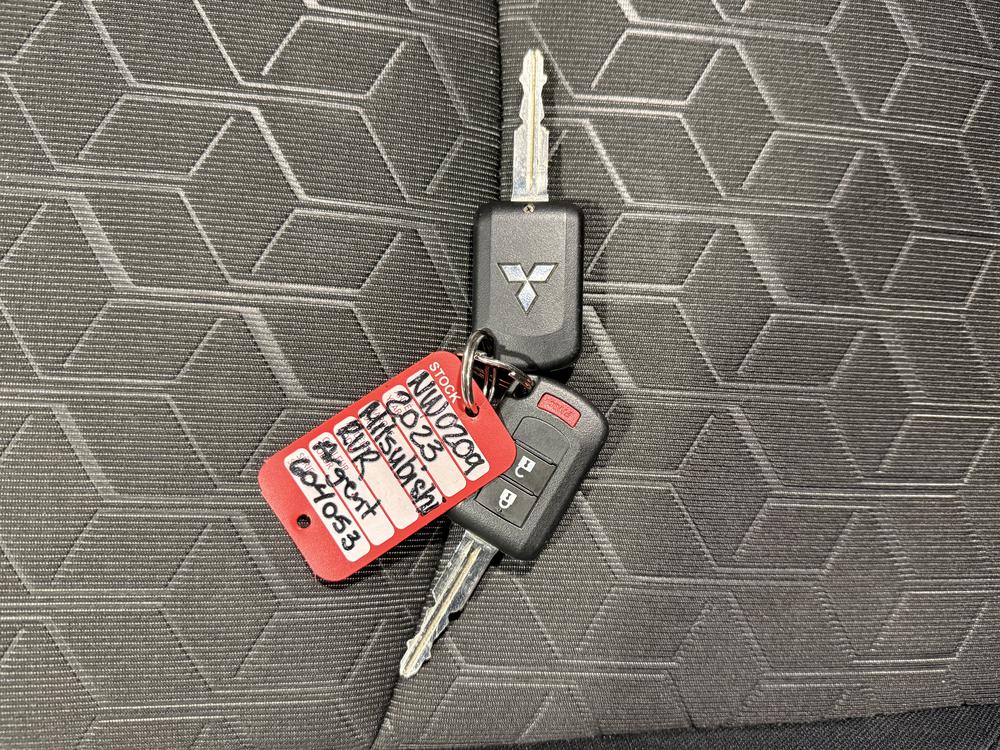 Mitsubishi RVR SE 2023 d&rsquo;occasion à vendre - 32