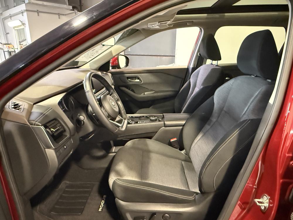Nissan Rogue SV 2021 d&rsquo;occasion à vendre - 18