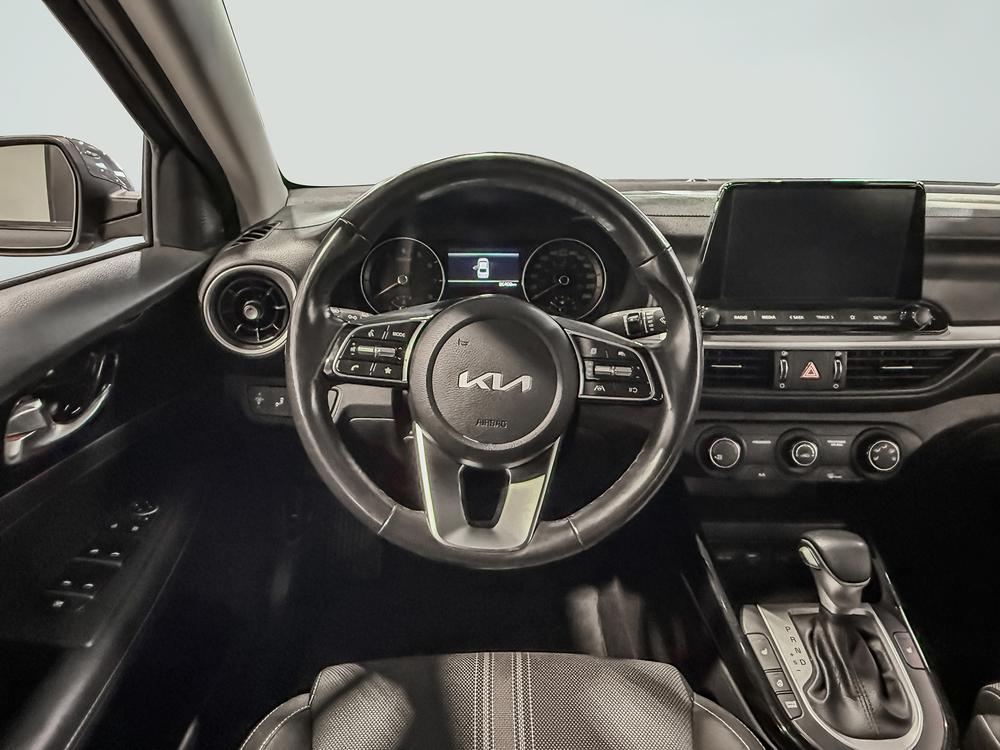 Kia Forte EX 2024 d&rsquo;occasion à vendre - 17