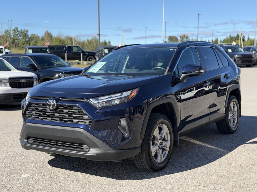 Toyota RAV4 XLE 2022 d&rsquo;occasion à vendre - 8