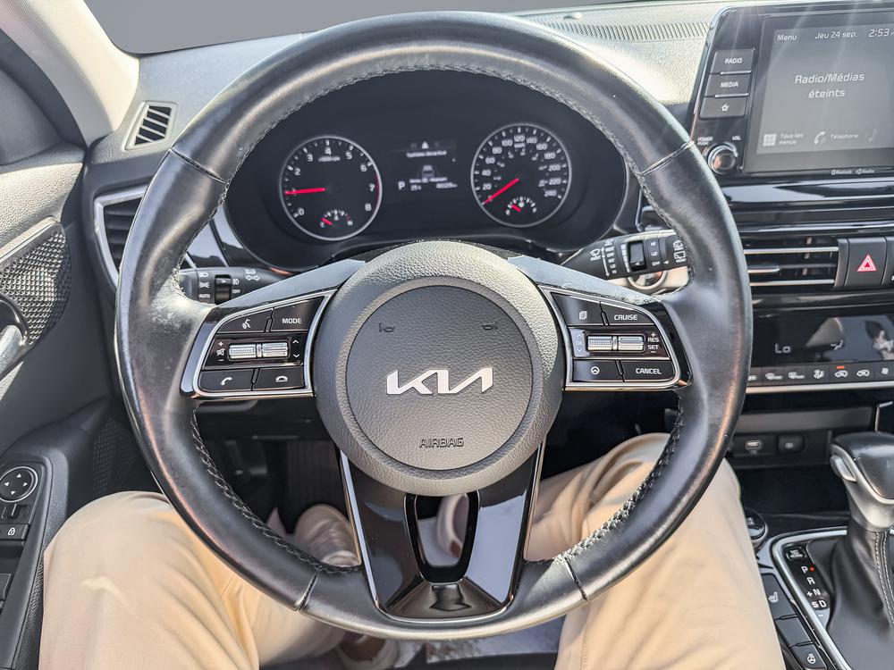 Kia Seltos EX AWD 2023 d&rsquo;occasion à vendre - 21