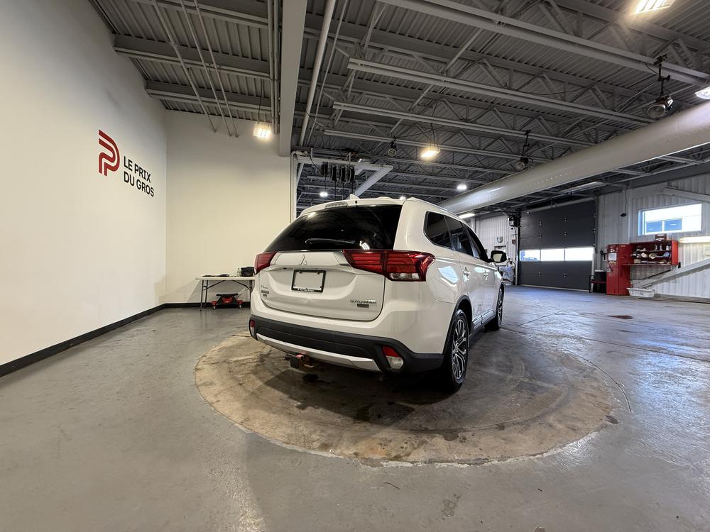 Mitsubishi Outlander SE 2017 d&rsquo;occasion à vendre - 3