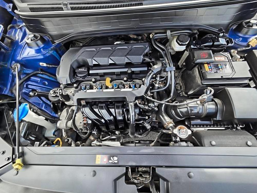 Hyundai Venue Preferred 2023 d&rsquo;occasion à vendre - 11