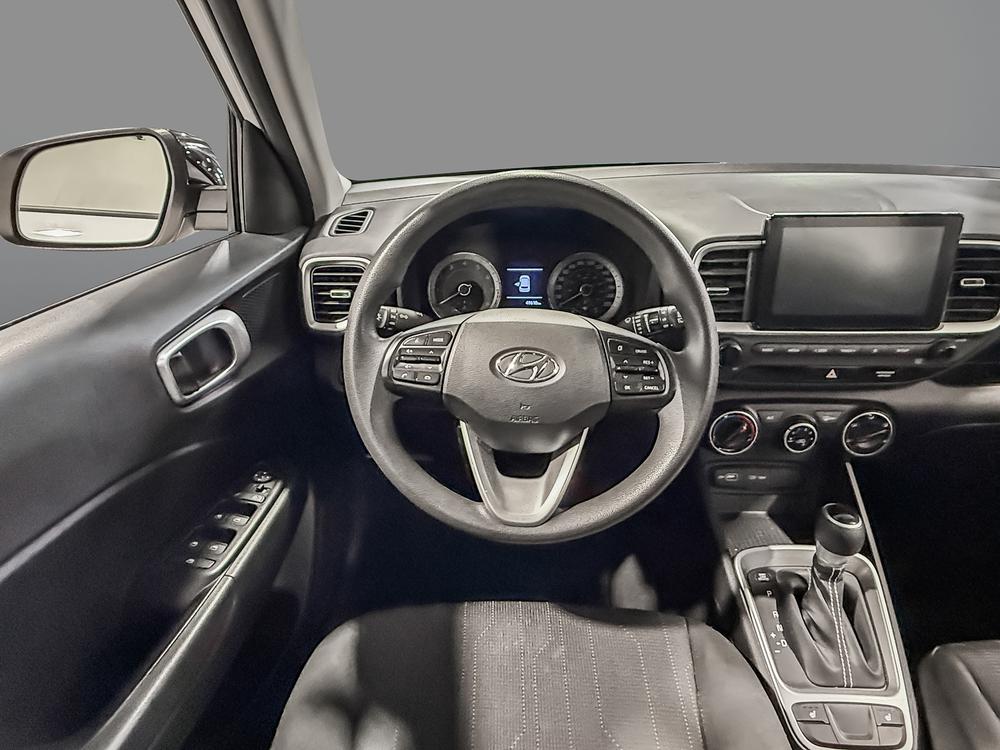 Hyundai Venue essential 2022 à vendre à Donnacona - 17