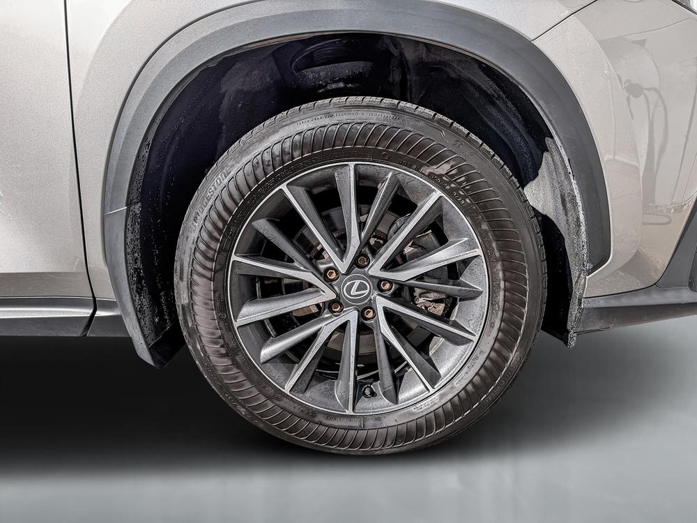 Lexus NX 2024 Gris usage à vendre Lexus NX 2024 Gris usage à vendre