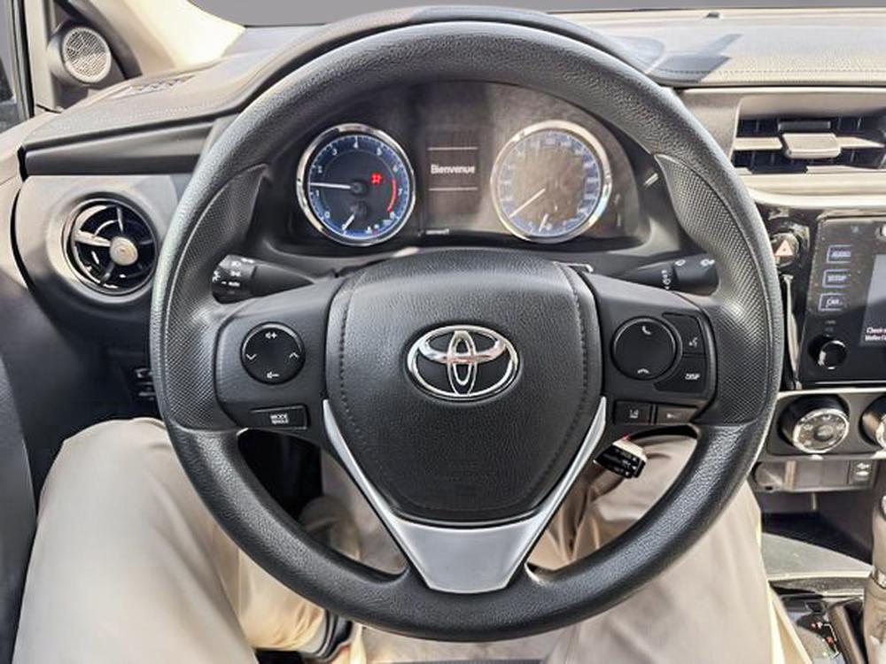 Toyota Corolla 2017 Noir usage à vendre Toyota Corolla 2017 Noir usage à vendre