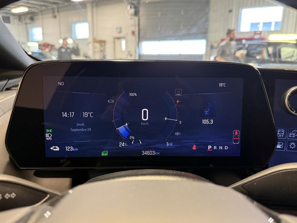 Chevrolet Equinox EV 2025 Rouge usage à vendre Chevrolet Equinox EV 2025 Rouge usage à vendre