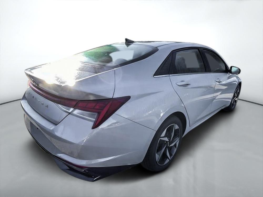 Hyundai Elantra LUXURY 2023 d&rsquo;occasion à vendre - 8