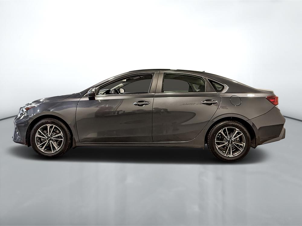 Kia Forte EX 2024 d&rsquo;occasion à vendre - 7