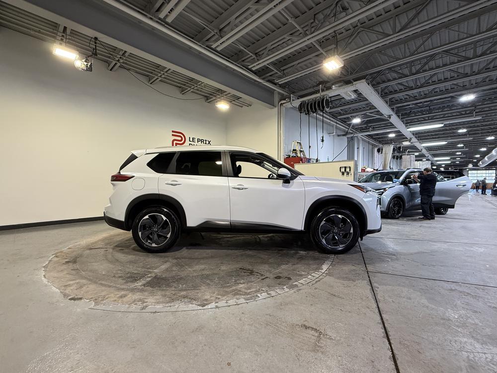 Nissan Rogue SV 2025 d&rsquo;occasion à vendre - 2
