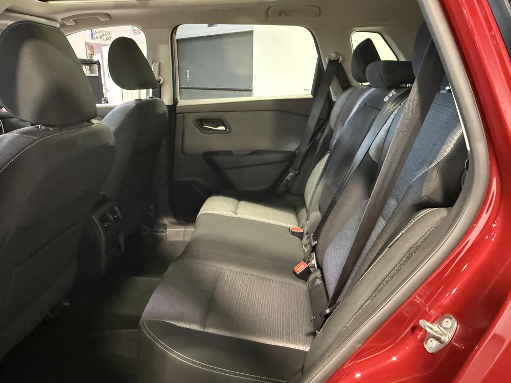 Nissan Rogue SV 2021 d&rsquo;occasion à vendre - 32