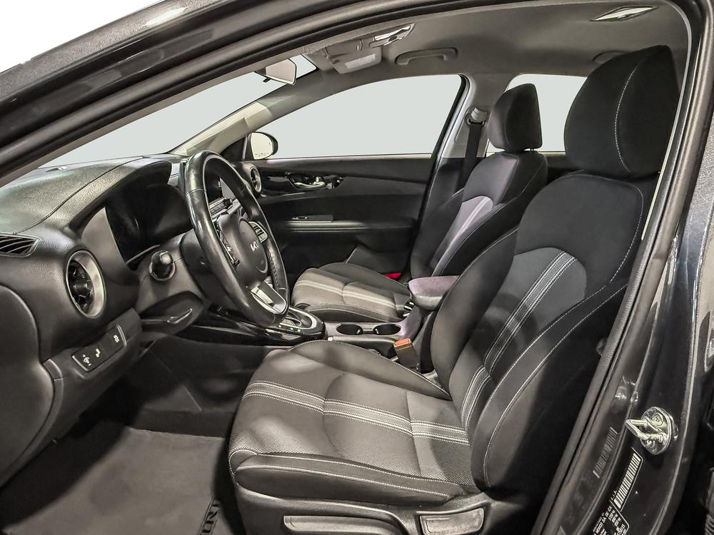 Kia Forte EX 2024 d&rsquo;occasion à vendre - 16