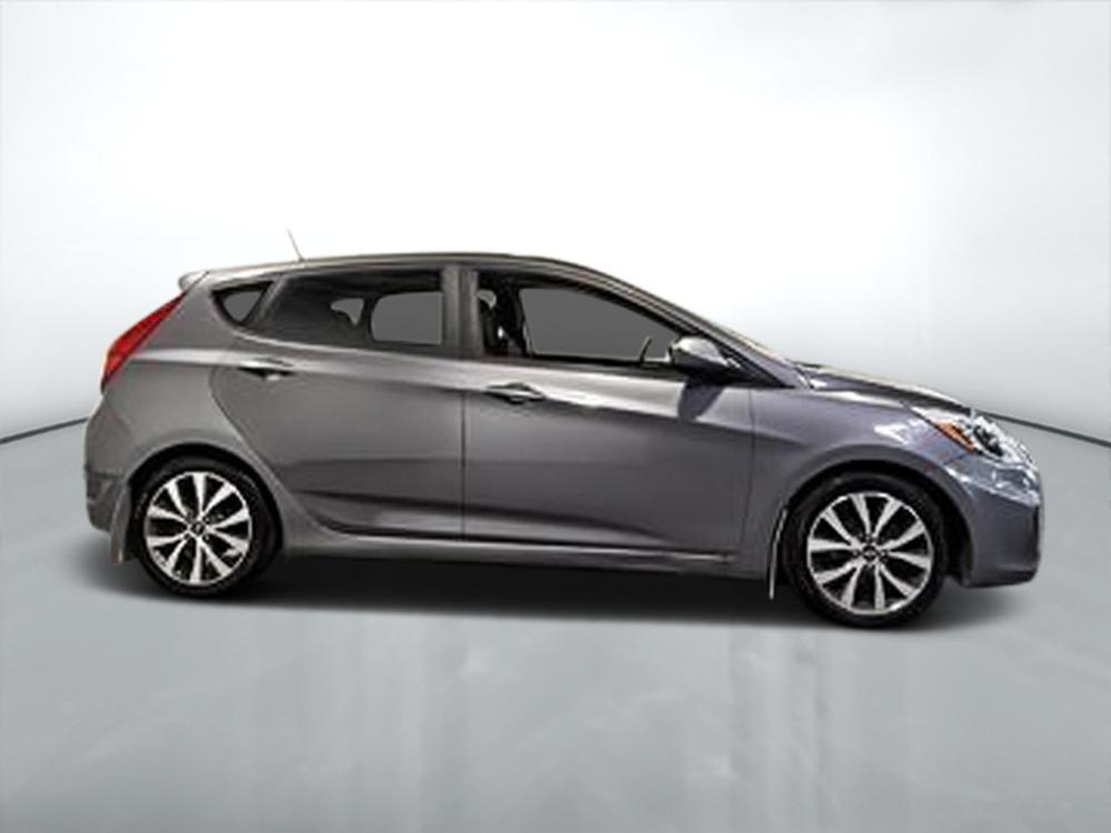 Hyundai Accent SE 2017 à vendre à Trois-Rivières - 2