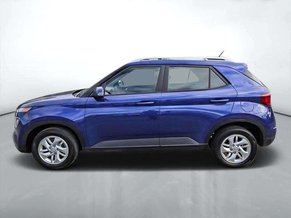 Hyundai Venue Preferred 2023 d&rsquo;occasion à vendre - 7