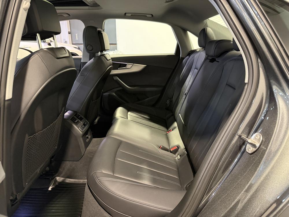 Audi berline A4 45 Progressiv Quattro 2023 d&rsquo;occasion à vendre - 30