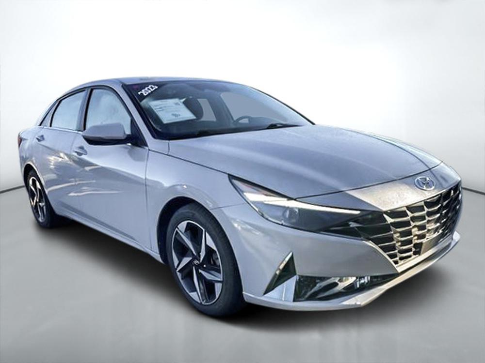Hyundai Elantra LUXURY 2023 d&rsquo;occasion à vendre - 1