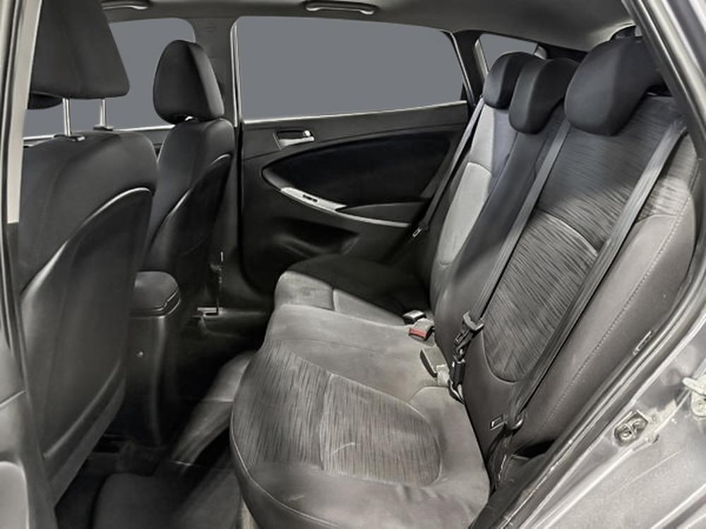 Hyundai Accent SE 2017 à vendre à Trois-Rivières - 29