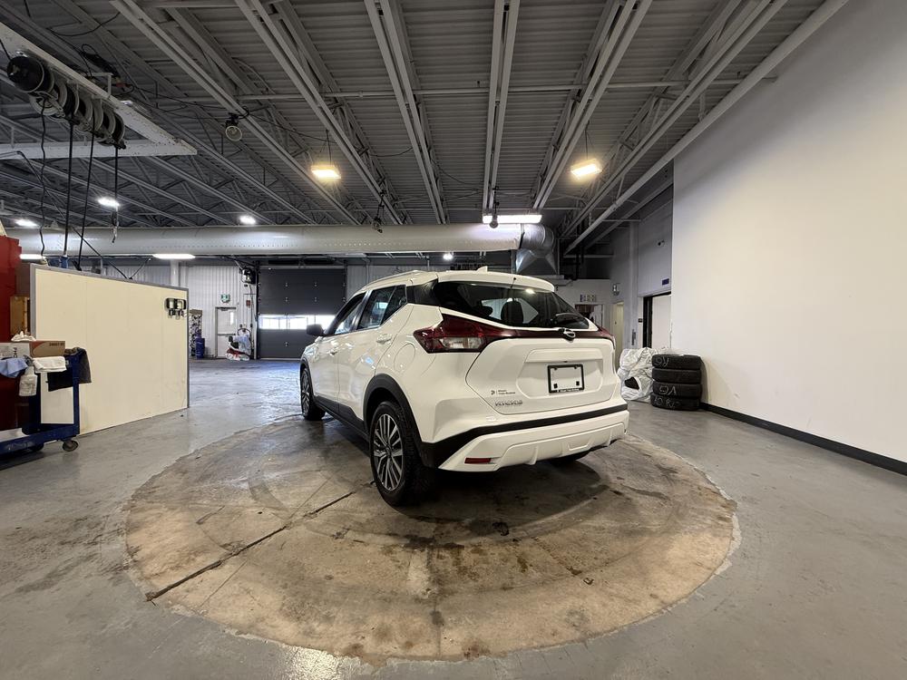 Nissan Kicks Play 2025 Blanc usage à vendre Nissan Kicks Play 2025 Blanc usage à vendre