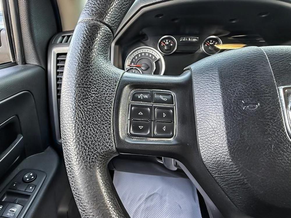 Ram 1500 Classic TRADESMAN 2021 d&rsquo;occasion à vendre - 18