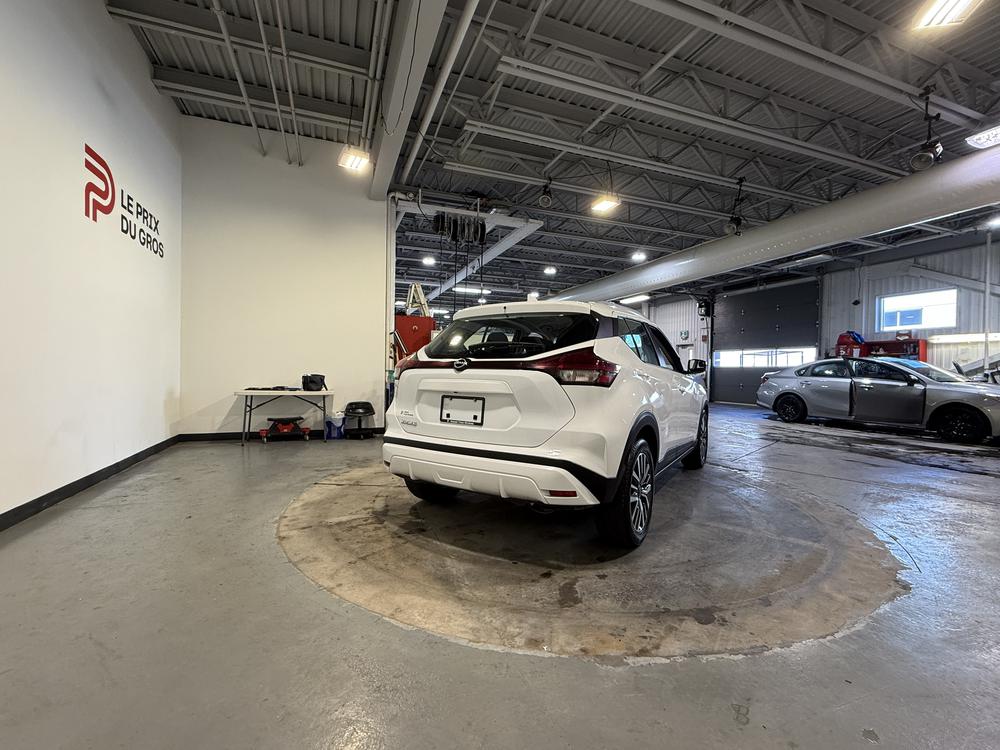 Nissan Kicks Play 2025 Blanc usage à vendre Nissan Kicks Play 2025 Blanc usage à vendre