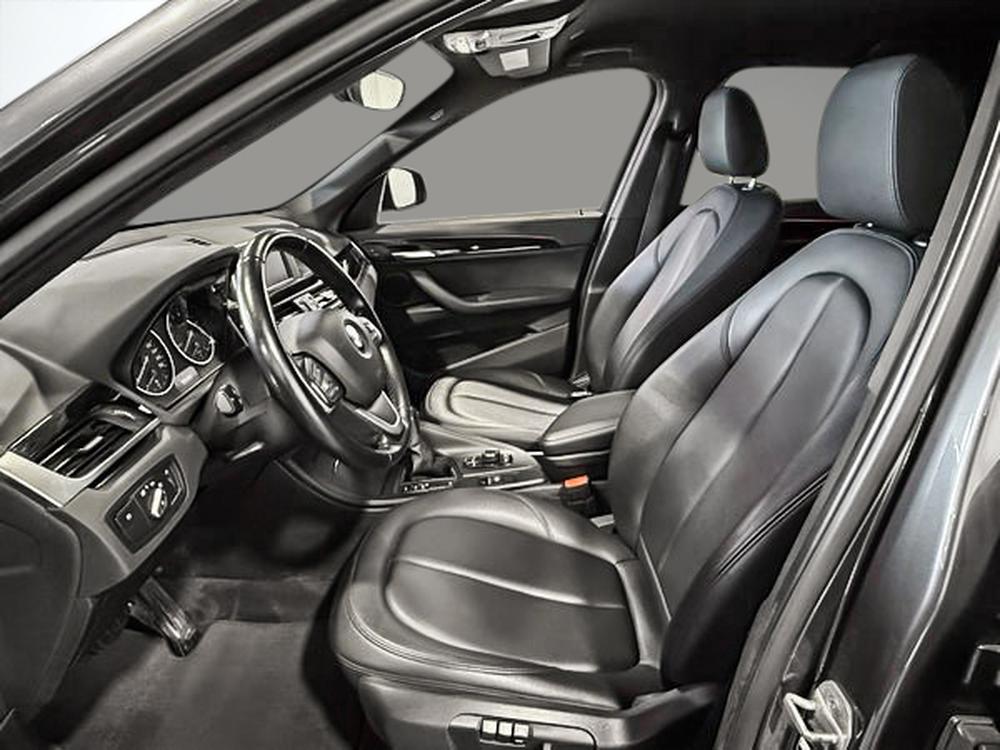 BMW X1 XDRIVE 28I 2018 d&rsquo;occasion à vendre - 16
