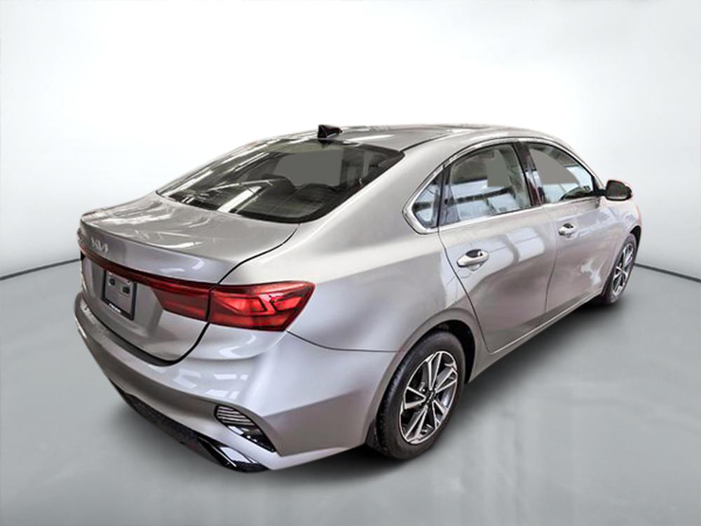 Kia Forte EX 2022 d&rsquo;occasion à vendre - 8